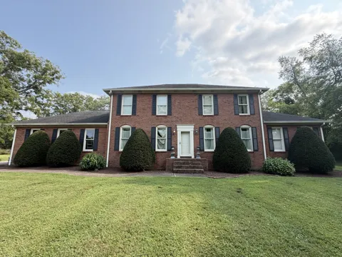 1307 Long Hollow Pike