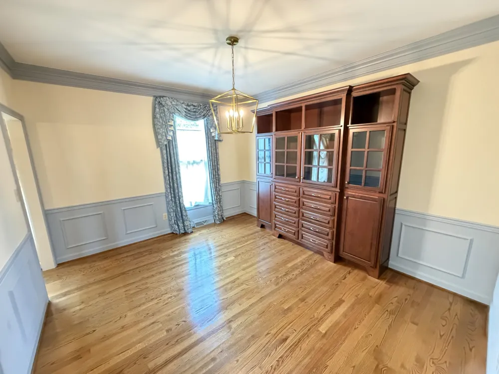 1307 Long Hollow Pike Gallatin, TN 37066