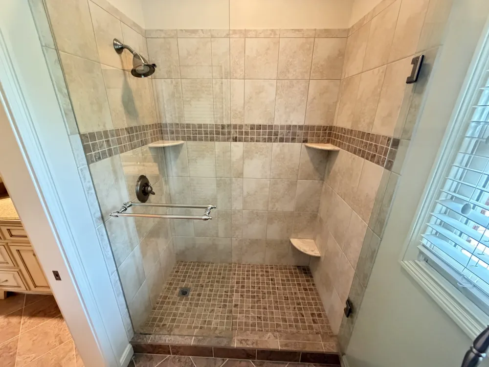 1307 Long Hollow Pike Gallatin, TN 37066
