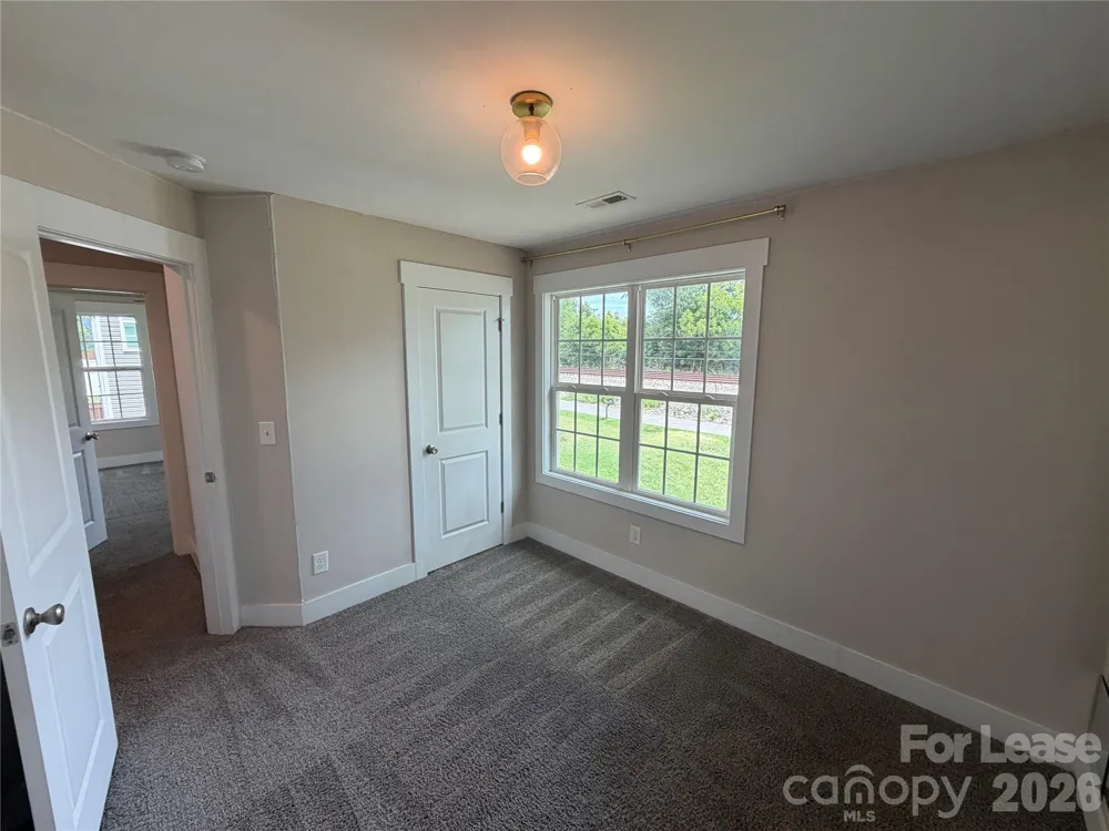 1204 W Airline Avenue Gastonia, NC 28052