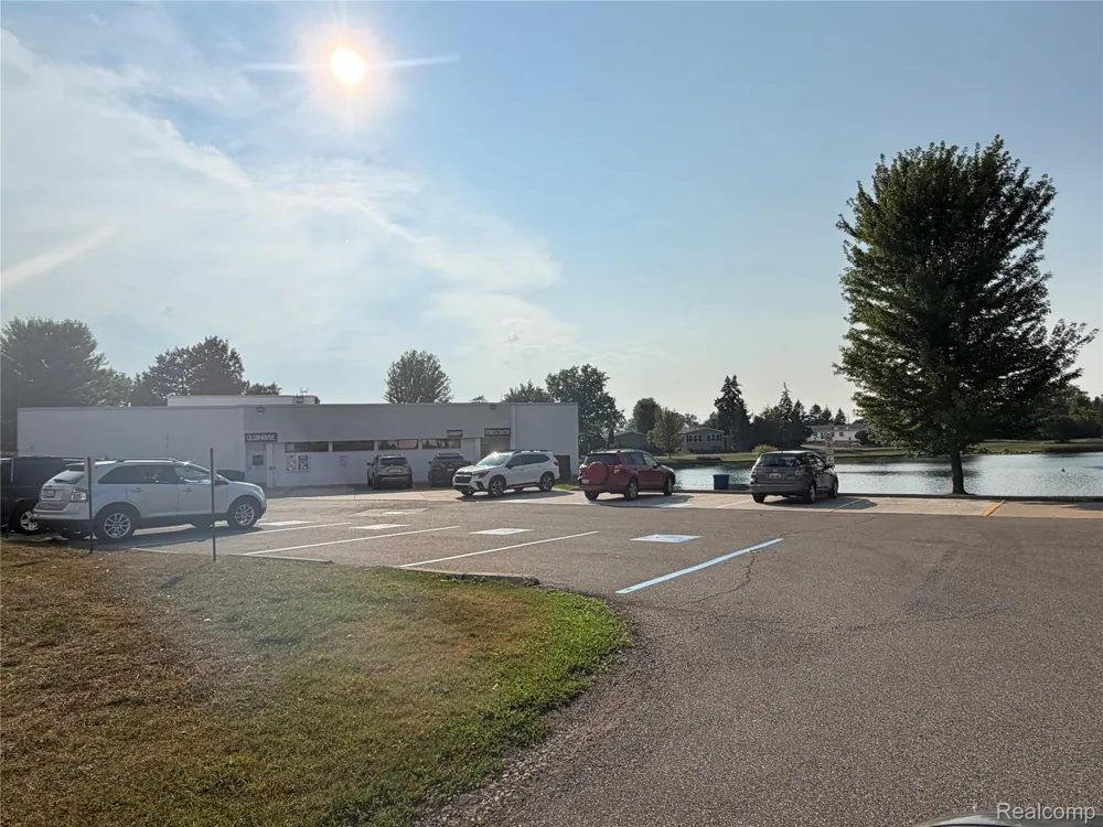 2663 Chickadee Street Rochester Hills City, MI 48309