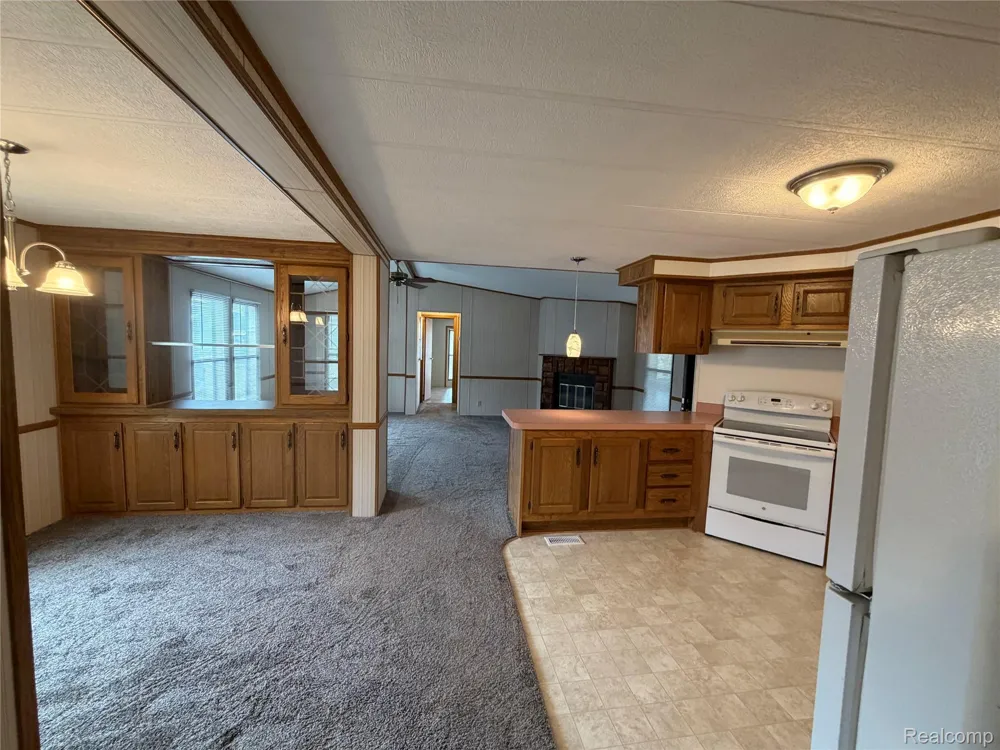 2663 Chickadee Street Rochester Hills City, MI 48309