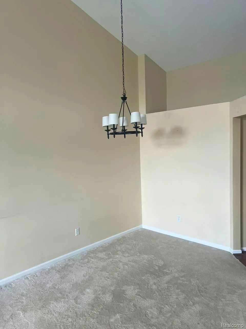 49862 Pointe Crossing Plymouth Charter Township, MI 48170