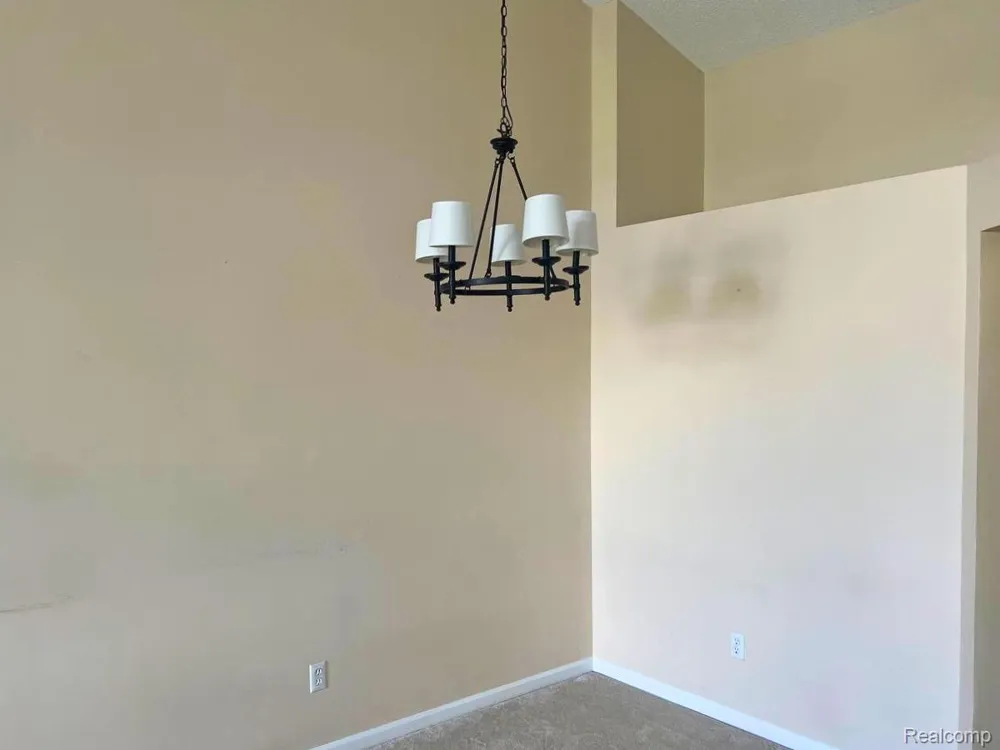49862 Pointe Crossing Plymouth Charter Township, MI 48170