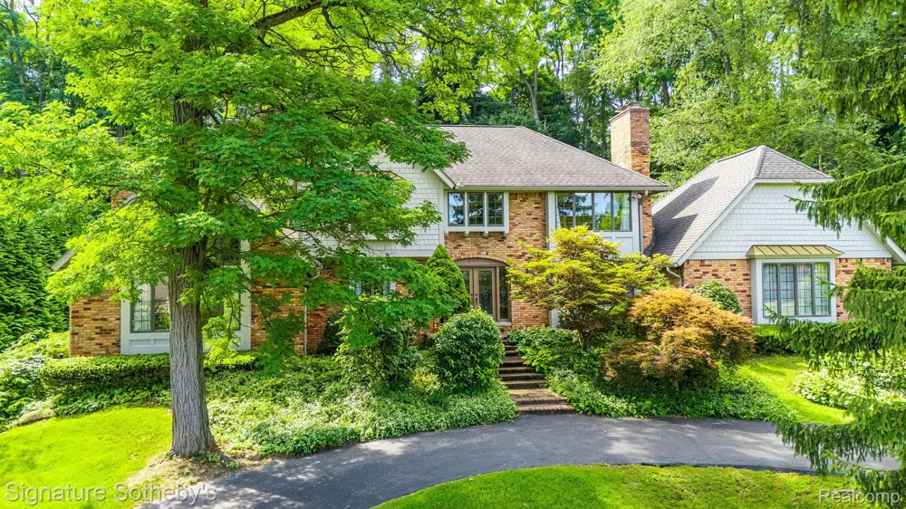 251 Woodwind Drive Bloomfield Hills City, MI 48304