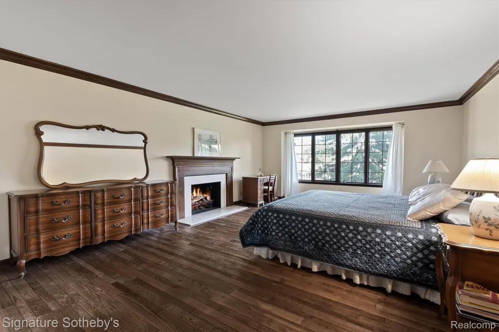 251 Woodwind Drive Bloomfield Hills City, MI 48304