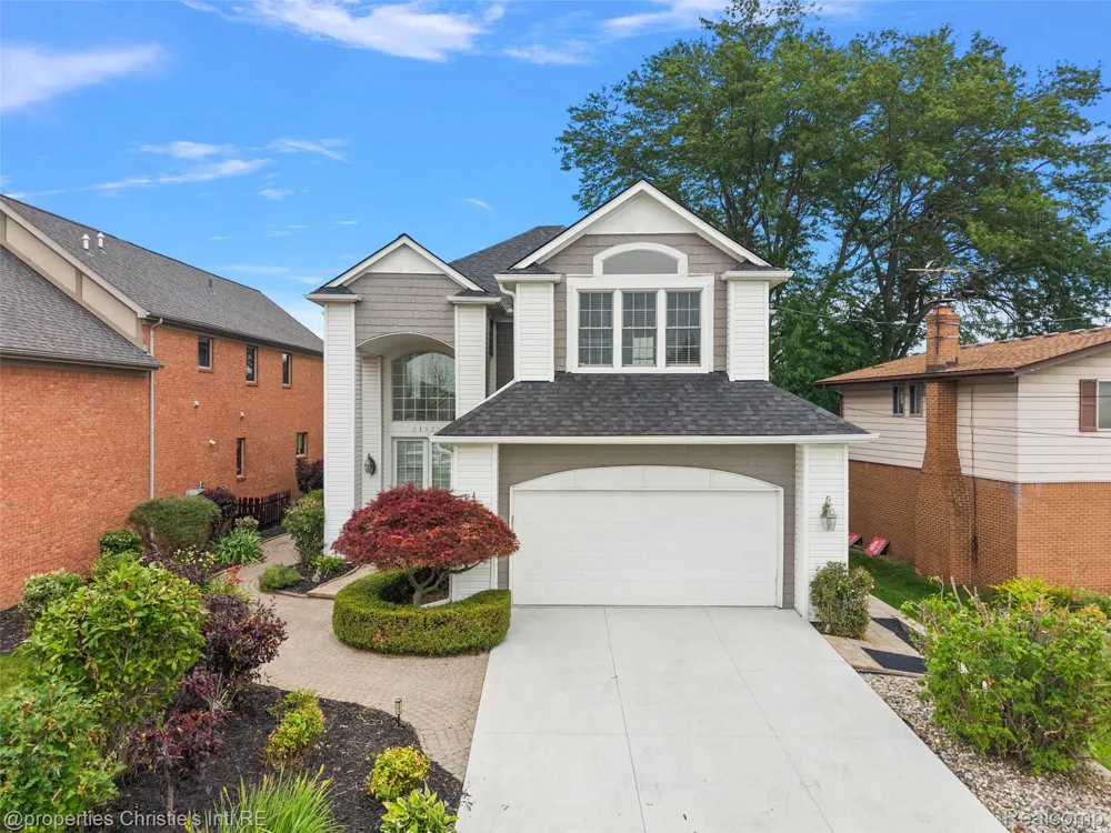 31975 Riverdale Street Harrison Charter Township, MI 48045