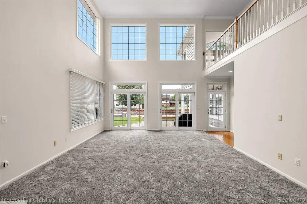 31975 Riverdale Street Harrison Charter Township, MI 48045