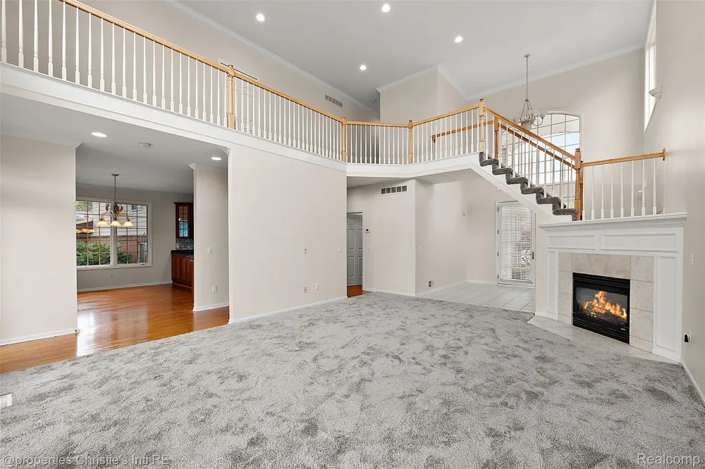 31975 Riverdale Street Harrison Charter Township, MI 48045