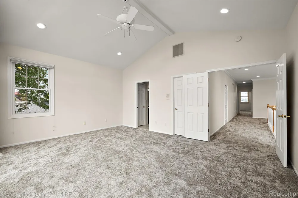31975 Riverdale Street Harrison Charter Township, MI 48045