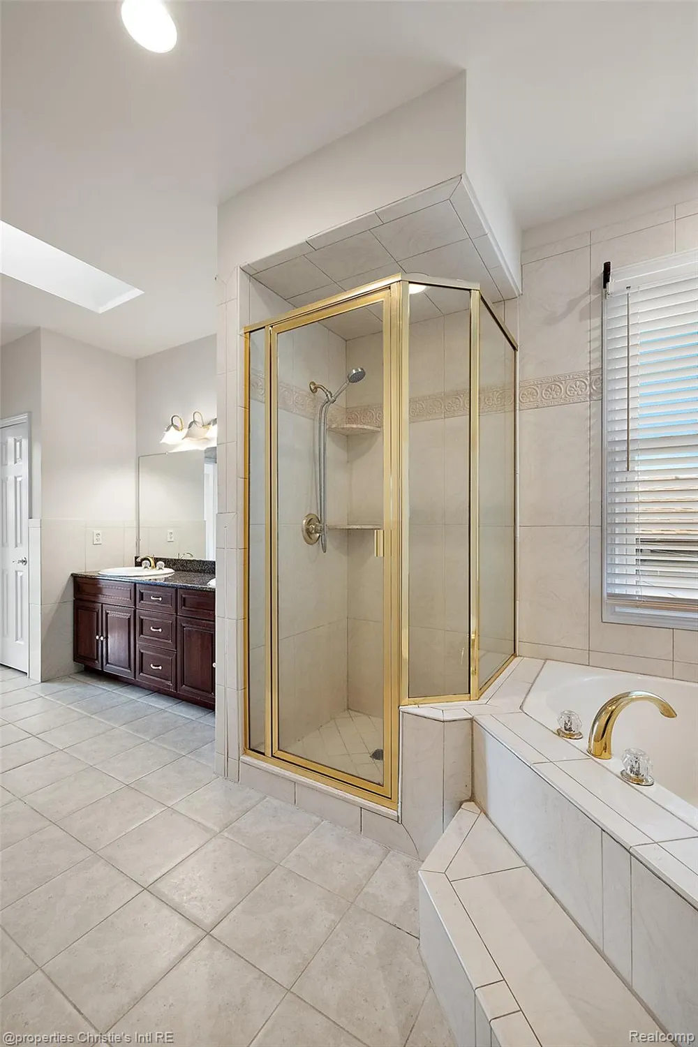 31975 Riverdale Street Harrison Charter Township, MI 48045