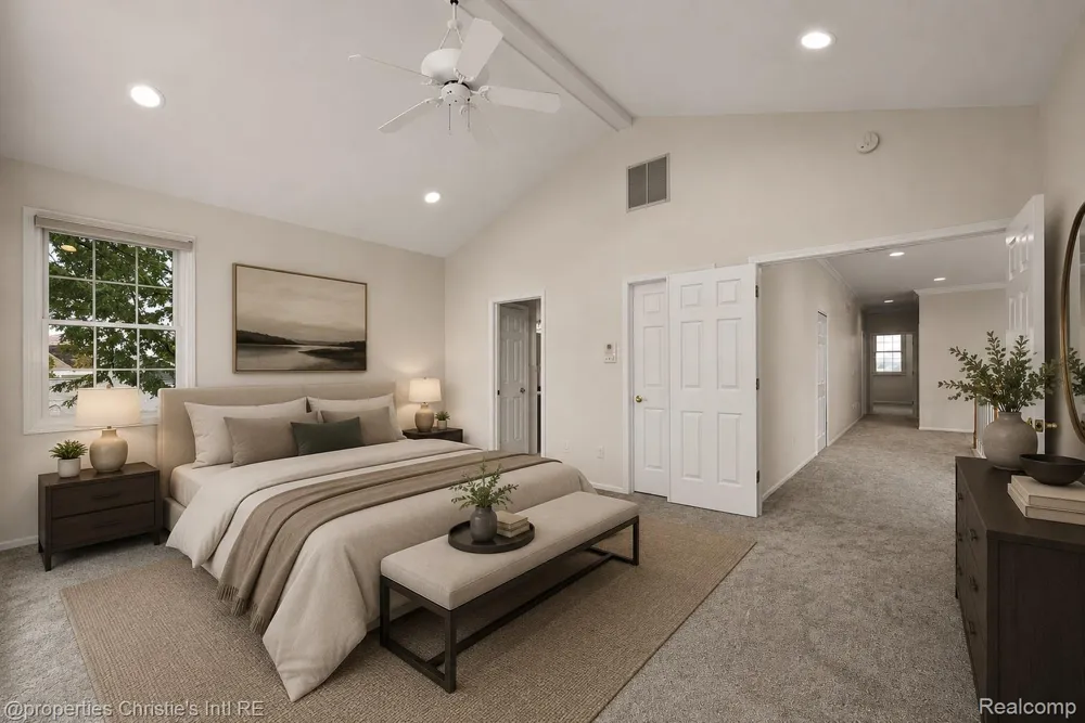 31975 Riverdale Street Harrison Charter Township, MI 48045