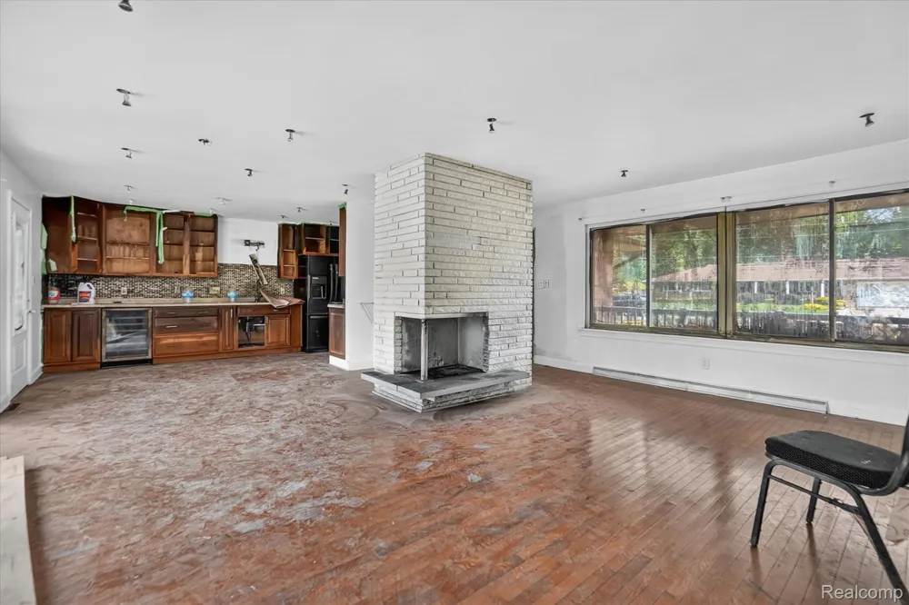 3504 Creekwood Drive Bridgeport Charter Township, MI 48601