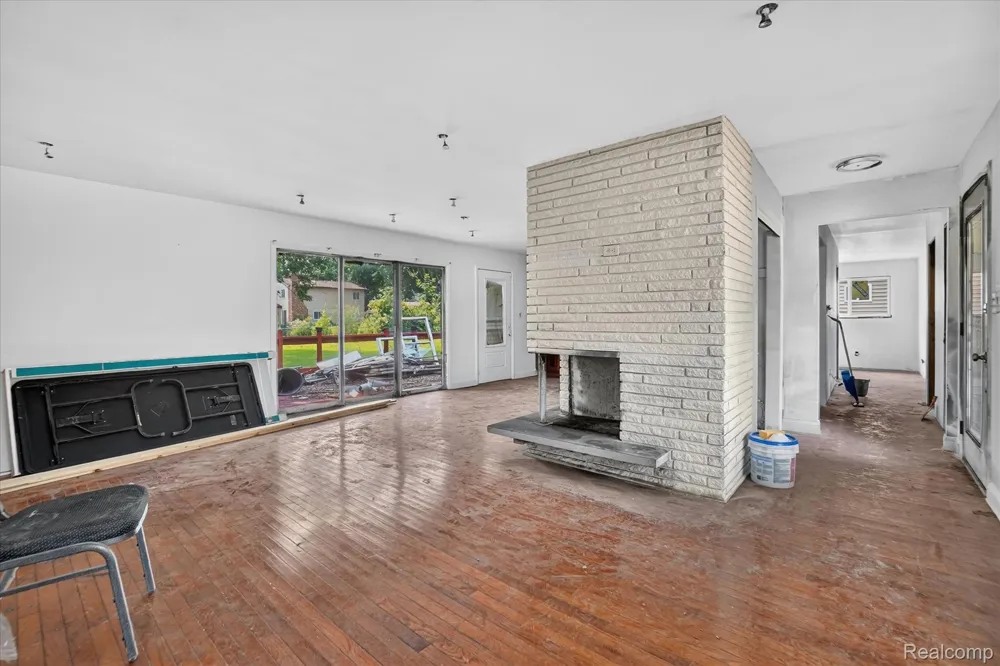 3504 Creekwood Drive Bridgeport Charter Township, MI 48601