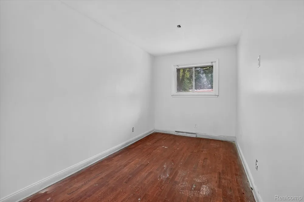 3504 Creekwood Drive Bridgeport Charter Township, MI 48601