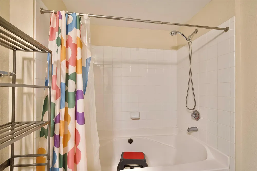7575 Kirby Drive #1410 Houston, TX 77030