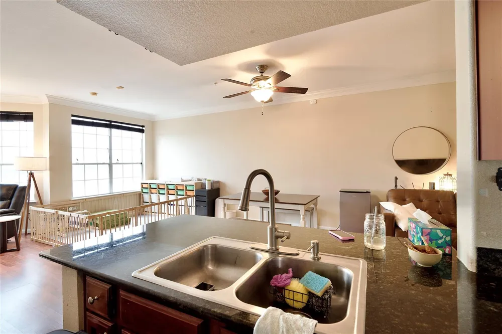 7575 Kirby Drive #1410 Houston, TX 77030