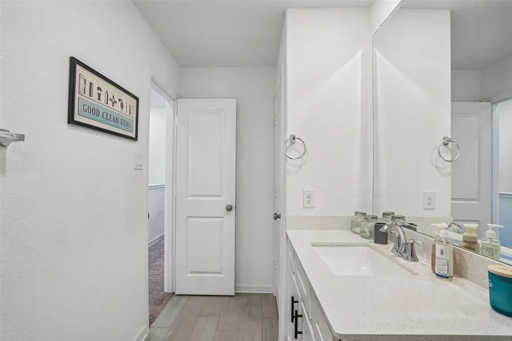 1810 Ryon Falls Drive Richmond, TX 77469