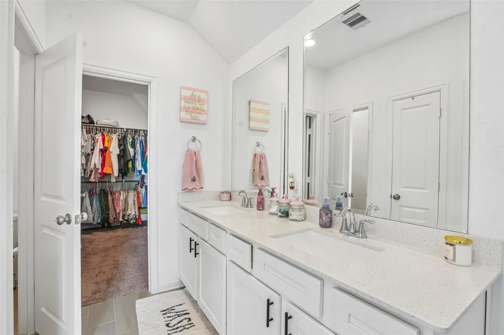 1810 Ryon Falls Drive Richmond, TX 77469