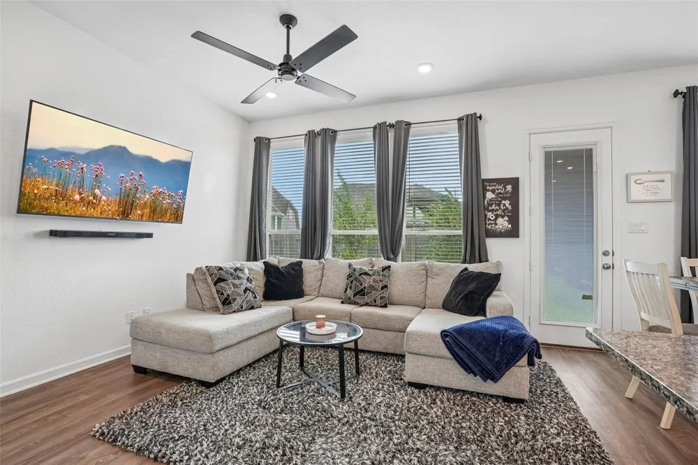 1810 Ryon Falls Drive Richmond, TX 77469
