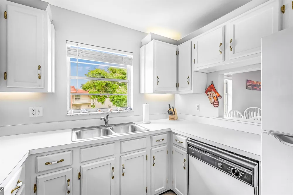 26 Pine Arbor Lane #207 Vero Beach, FL 32962