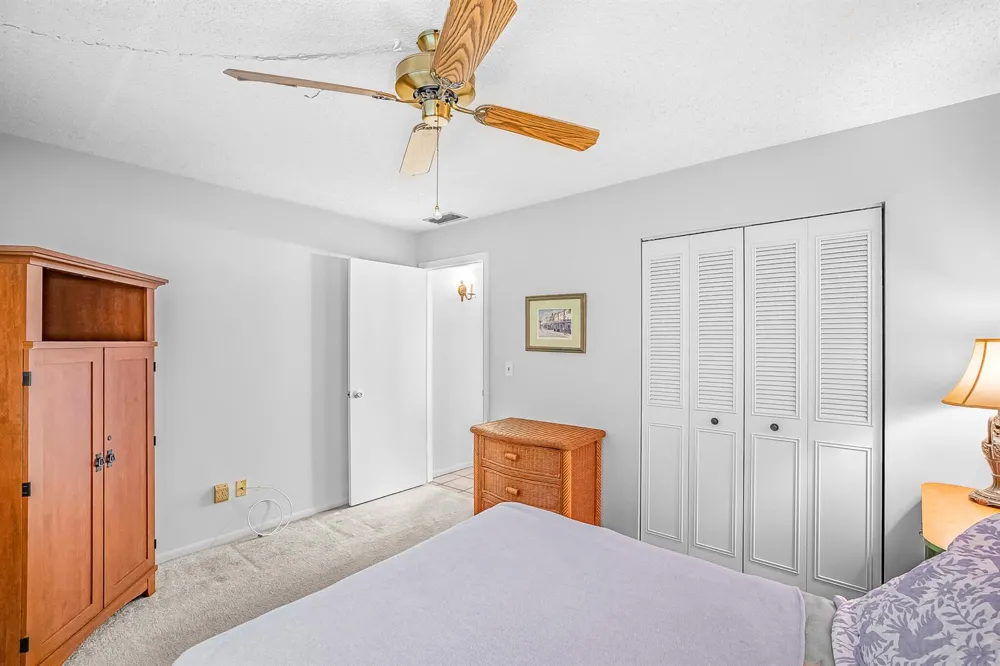 26 Pine Arbor Lane #207 Vero Beach, FL 32962