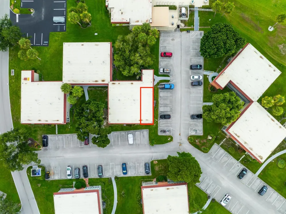 26 Pine Arbor Lane #207 Vero Beach, FL 32962