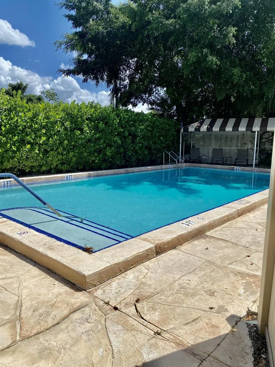 4501 FOUNTAINS DRIVE S #106 Lake Worth, FL 33467