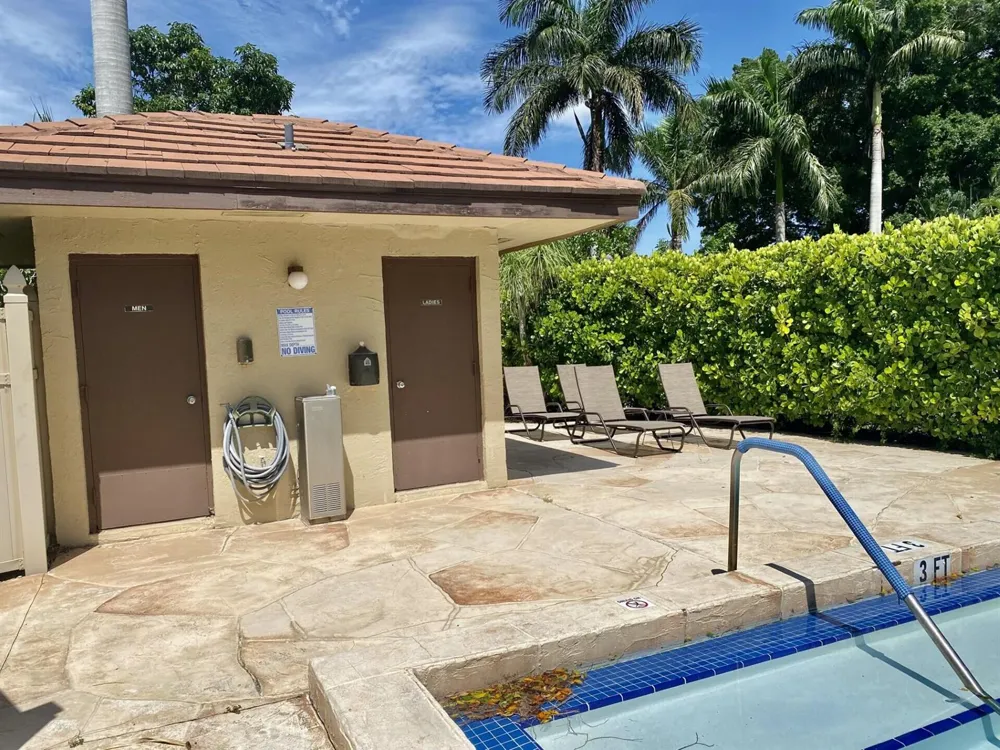 4501 FOUNTAINS DRIVE S #106 Lake Worth, FL 33467
