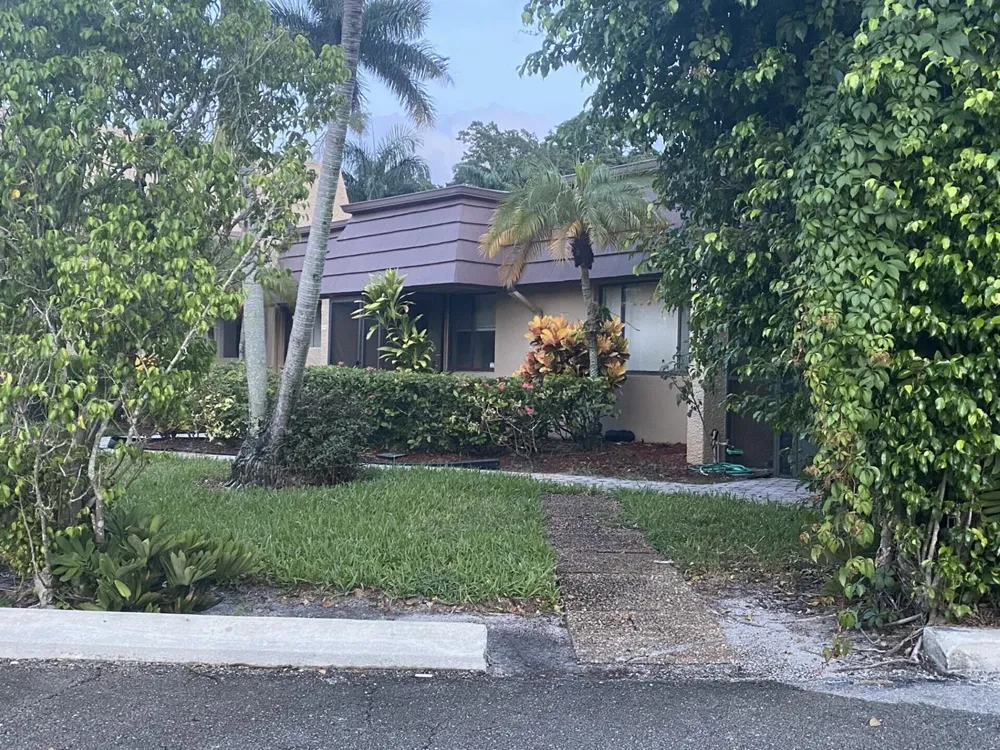 4501 FOUNTAINS DRIVE S #106 Lake Worth, FL 33467
