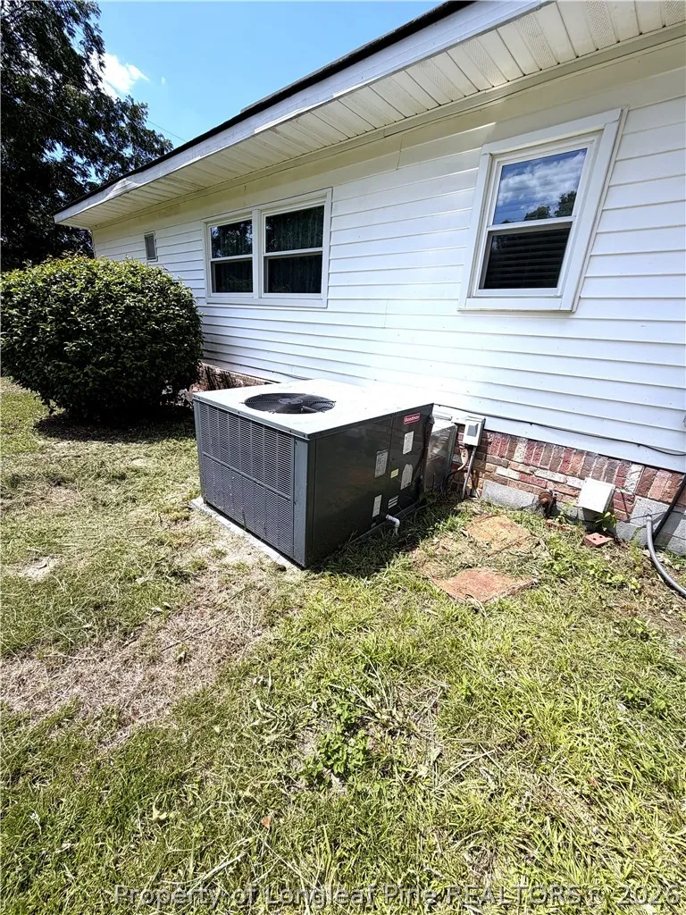 8007 Overhills Road Spring Lake, NC 28390