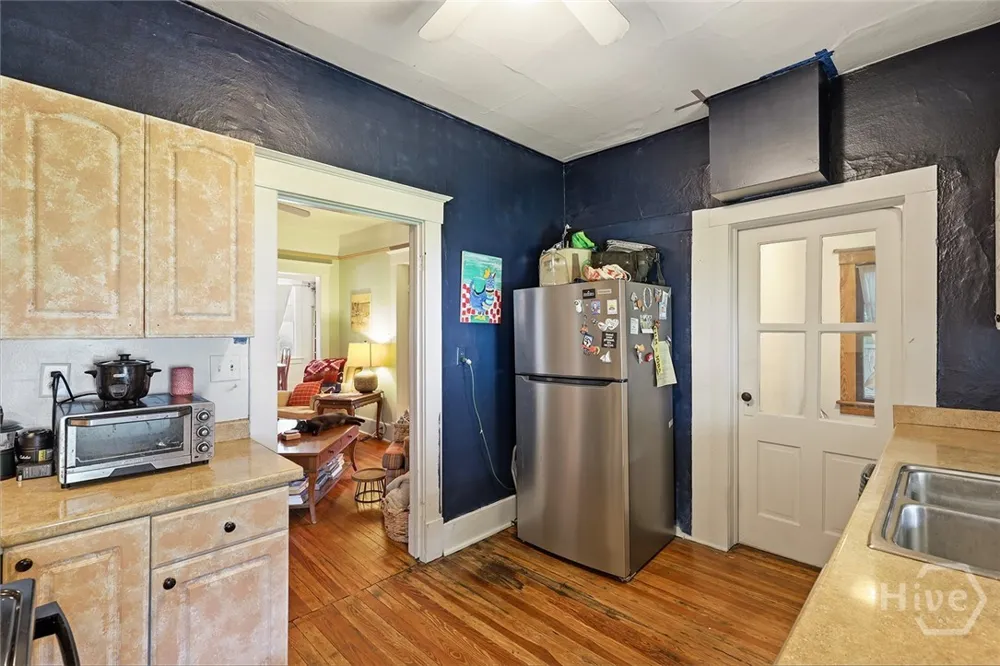 1218 E 48th Street Savannah, GA 31404