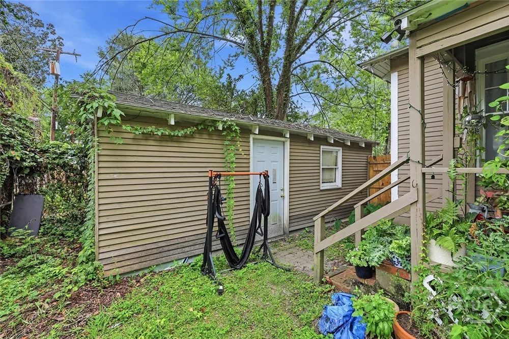 1218 E 48th Street Savannah, GA 31404