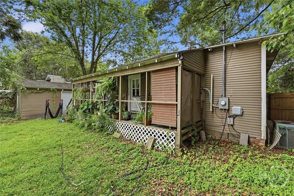 1218 E 48th Street Savannah, GA 31404