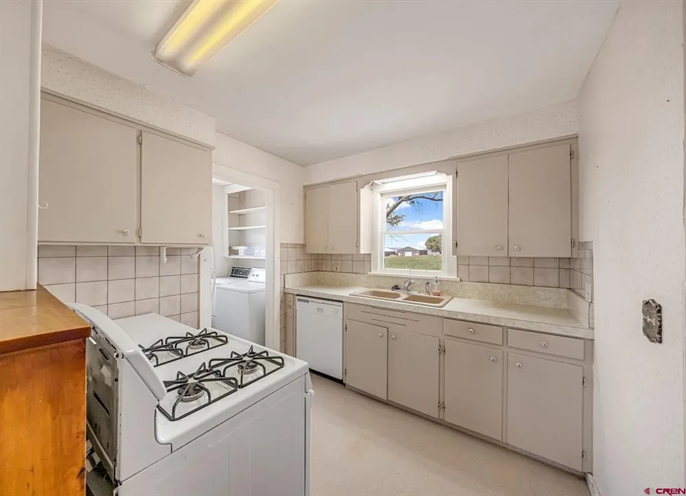 25448 Apricot Road Cedaredge, CO 81413