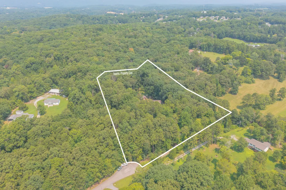 8902 Barbara Drive Soddy Daisy, TN 37379
