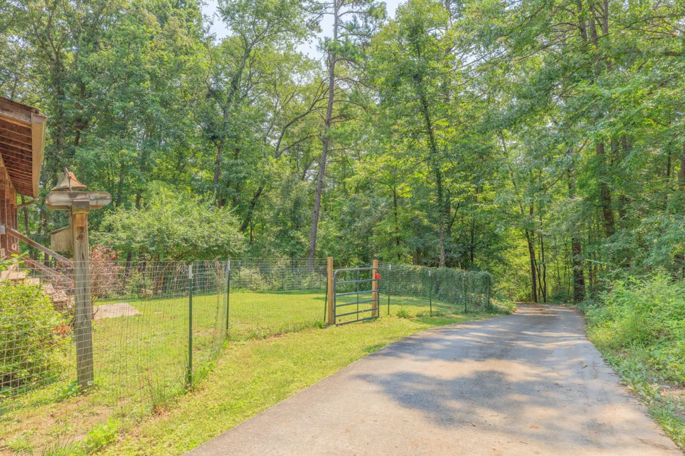 8902 Barbara Drive Soddy Daisy, TN 37379