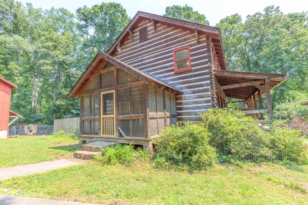 8902 Barbara Drive Soddy Daisy, TN 37379