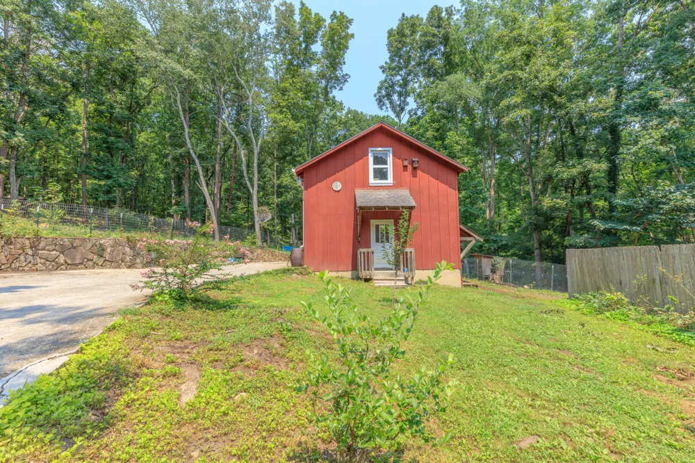 8902 Barbara Drive Soddy Daisy, TN 37379