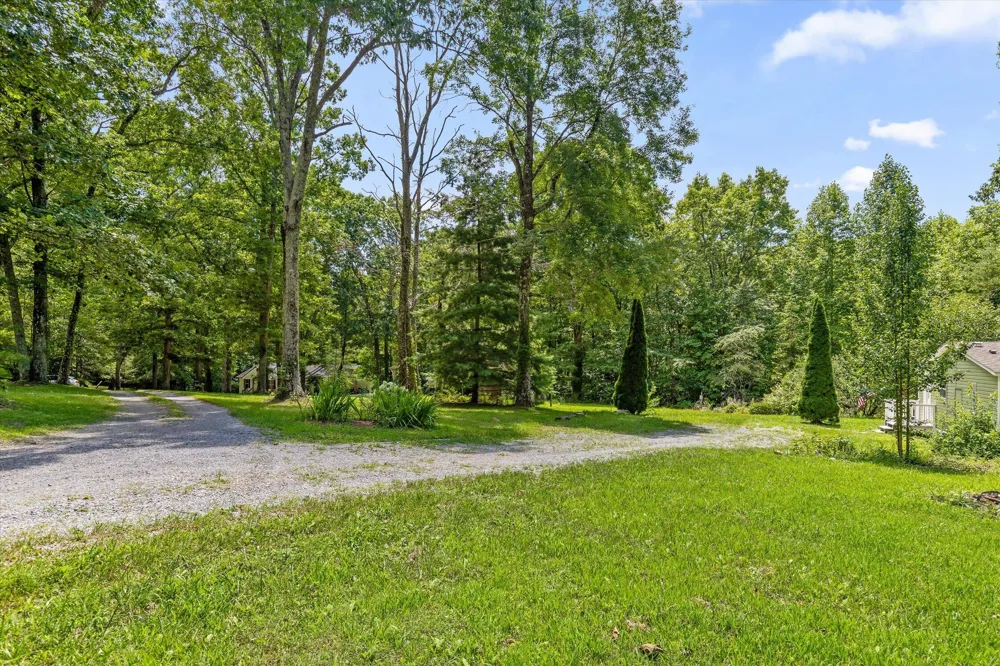 3847 Us 127 Signal Mountain, TN 37377