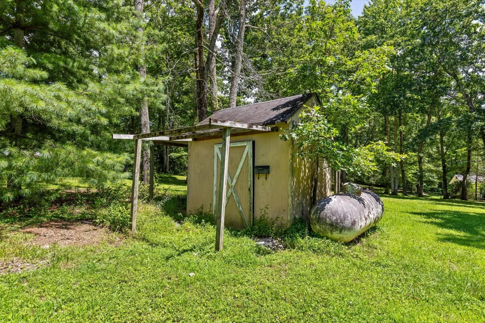 3847 Us 127 Signal Mountain, TN 37377