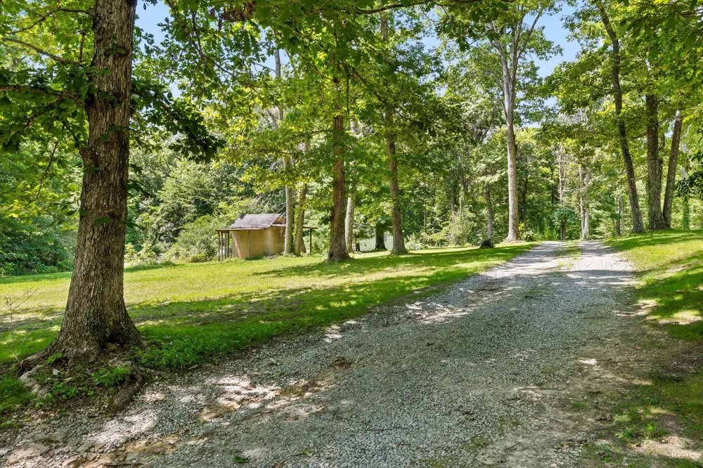 3847 Us 127 Signal Mountain, TN 37377