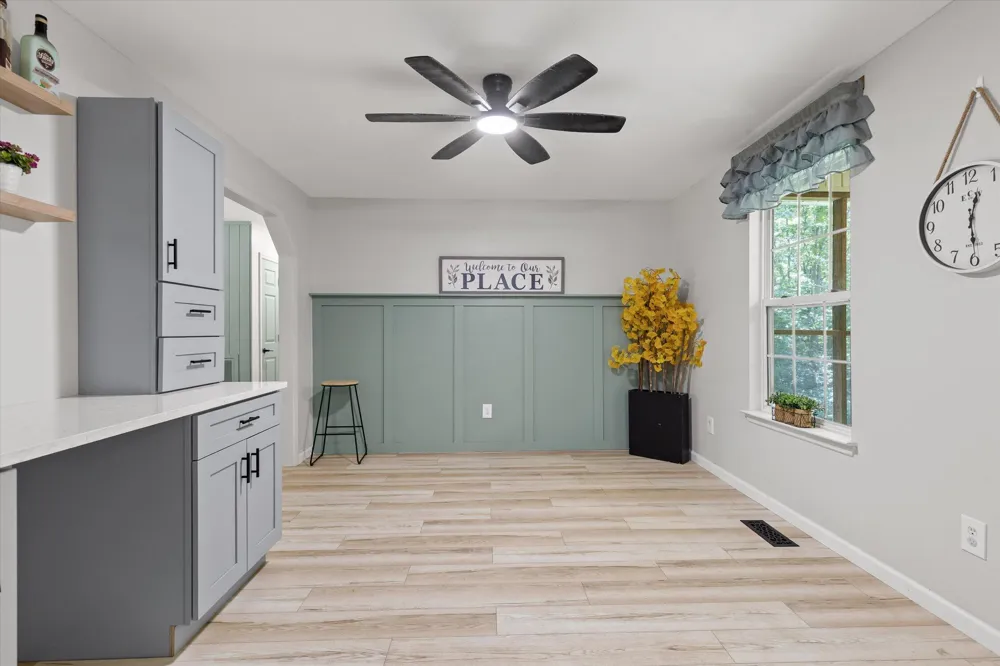 3847 Us 127 Signal Mountain, TN 37377