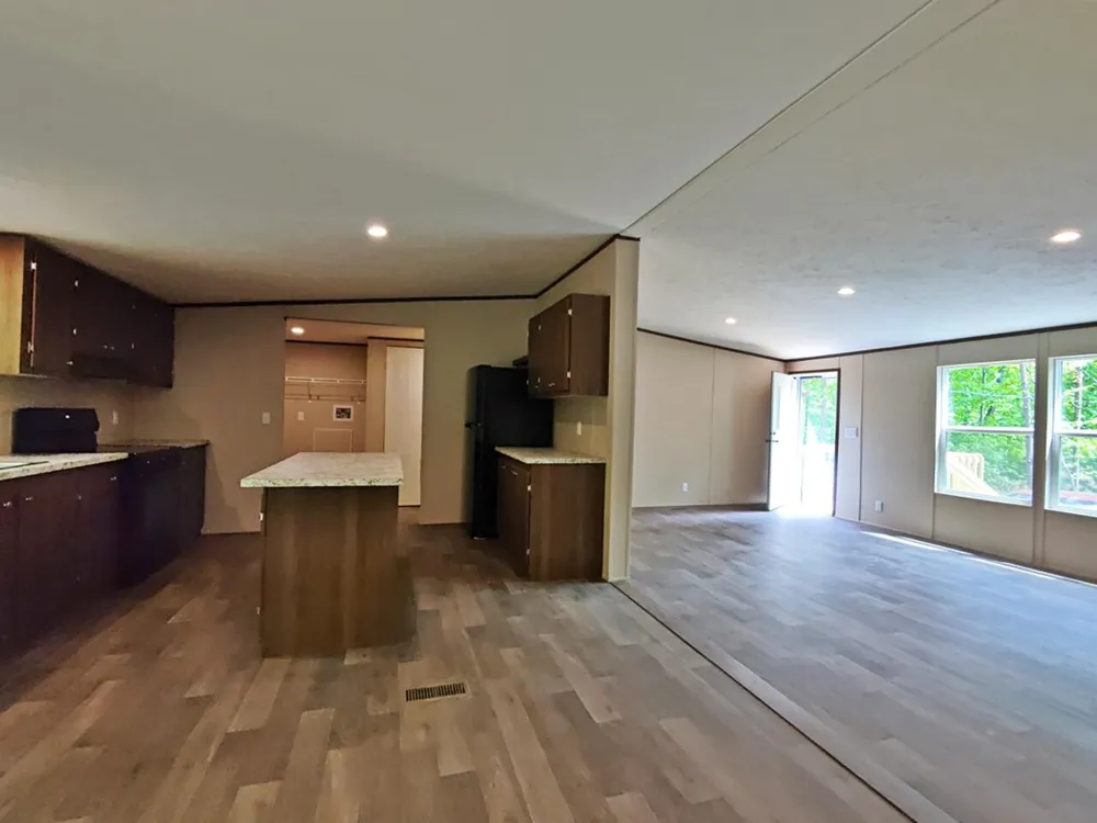 321 Lakeside Drive Graysville, TN 37338