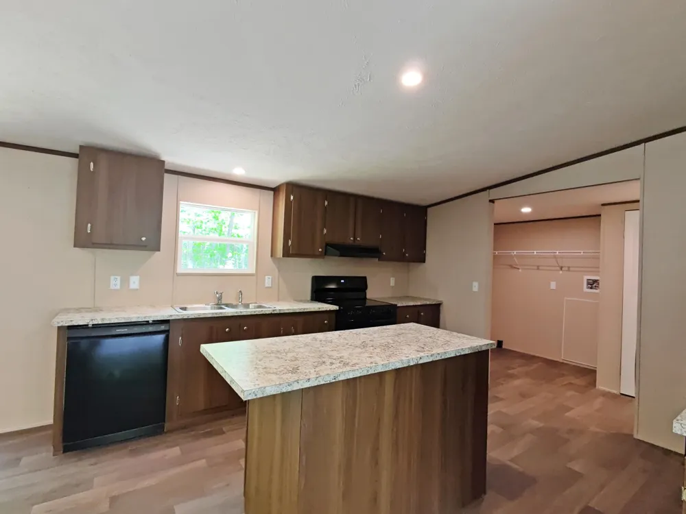 321 Lakeside Drive Graysville, TN 37338