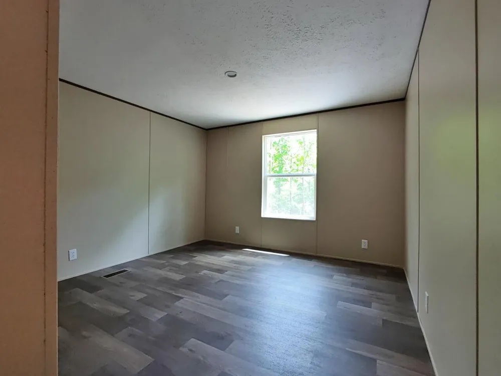 321 Lakeside Drive Graysville, TN 37338
