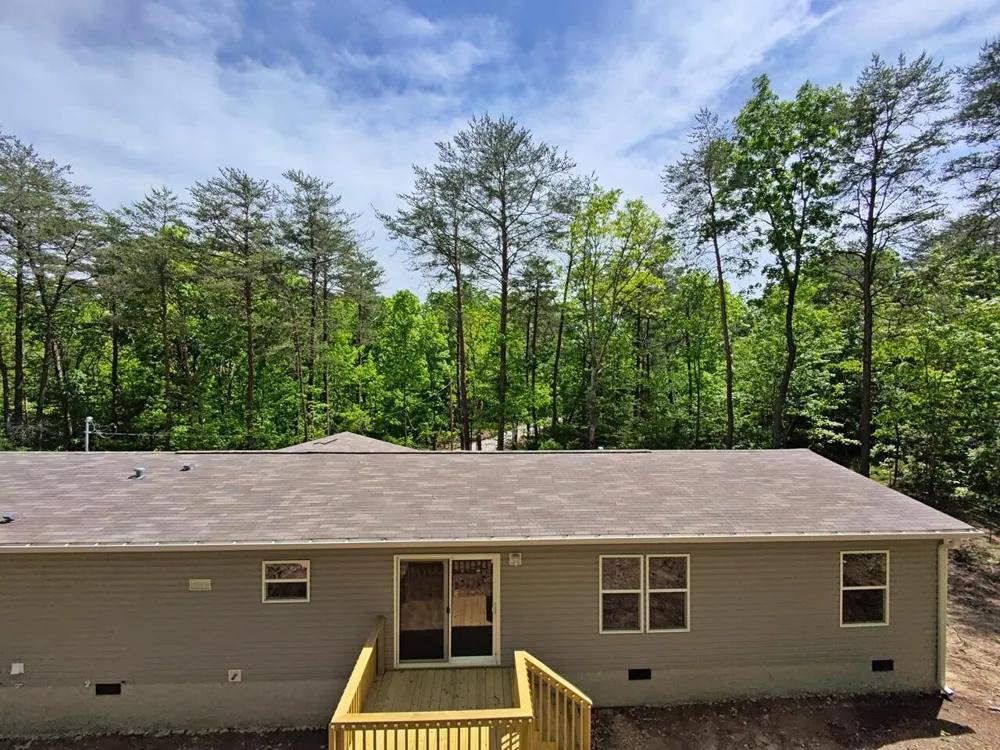 321 Lakeside Drive Graysville, TN 37338