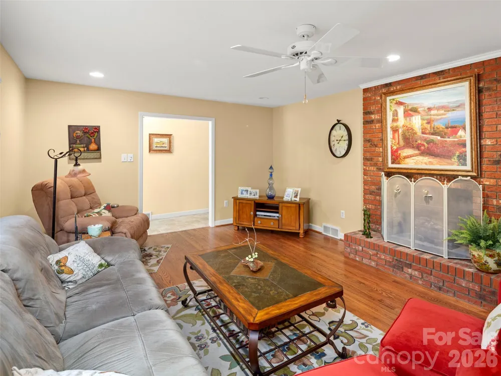 340 Sycamore Drive Arden, NC 28704