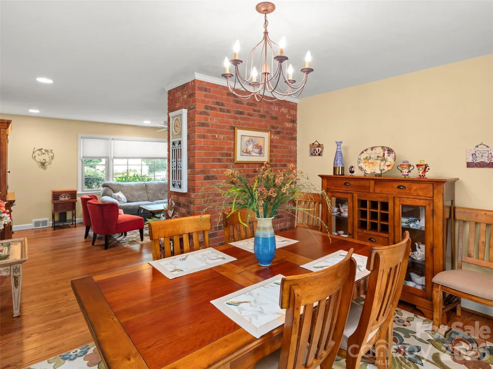 340 Sycamore Drive Arden, NC 28704