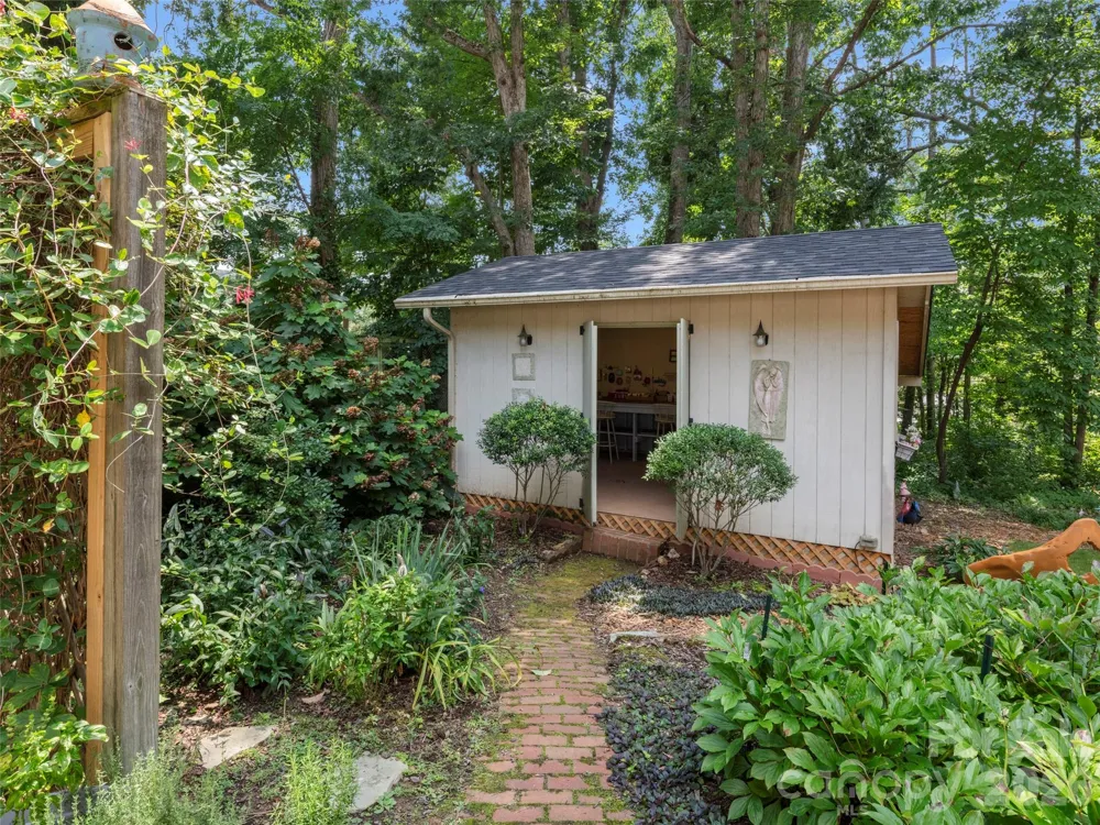 340 Sycamore Drive Arden, NC 28704